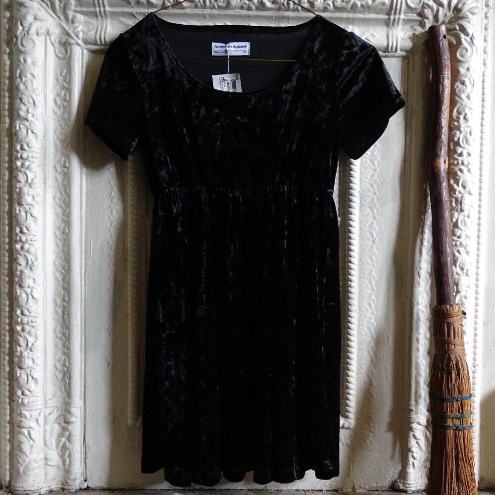 NWT American Apparel Black Crushed Velvet Babydoll Skater Mini Dress Top XS